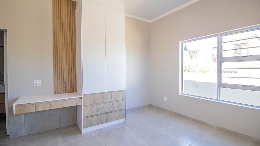 4 Bedroom Property for Sale in Country Club Western Cape